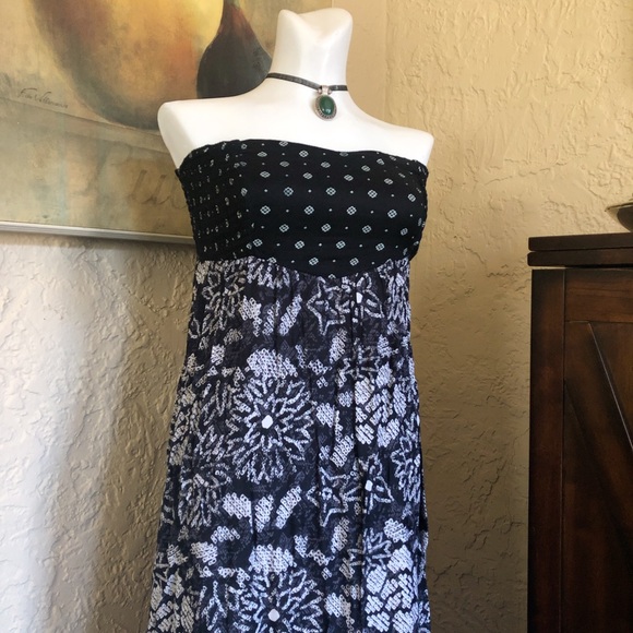 Roxy Maxi dress, new with no tags. Size M - Picture 4 of 4